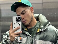 MikeeScooth