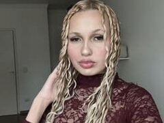 Julinha Loirinha